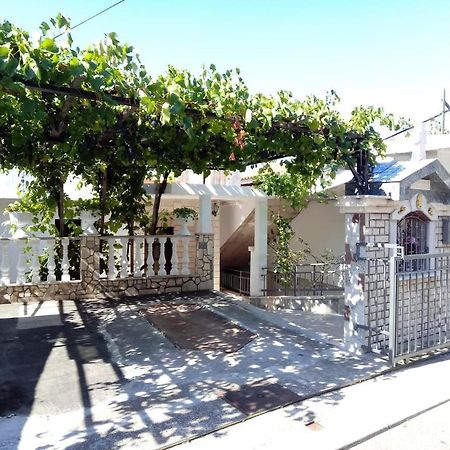 Marijan Apartments Crikvenica Exterior foto