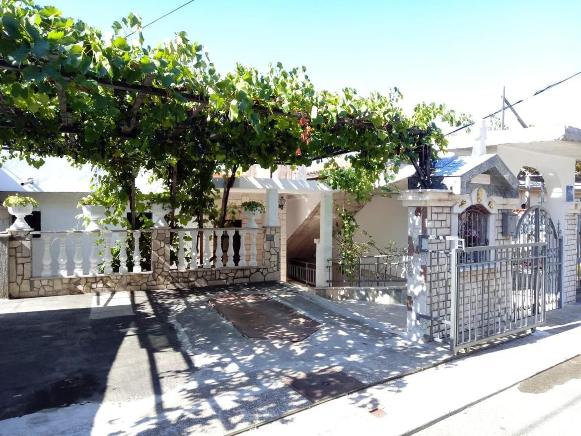 Marijan Apartments Crikvenica Exterior foto